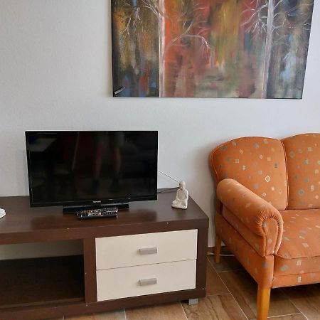 Ferienwohnung Mit Eigenem Garten In Шортенс Екстериор снимка