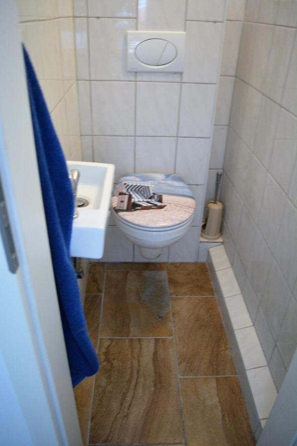 Ferienwohnung Mit Eigenem Garten In Шортенс Екстериор снимка